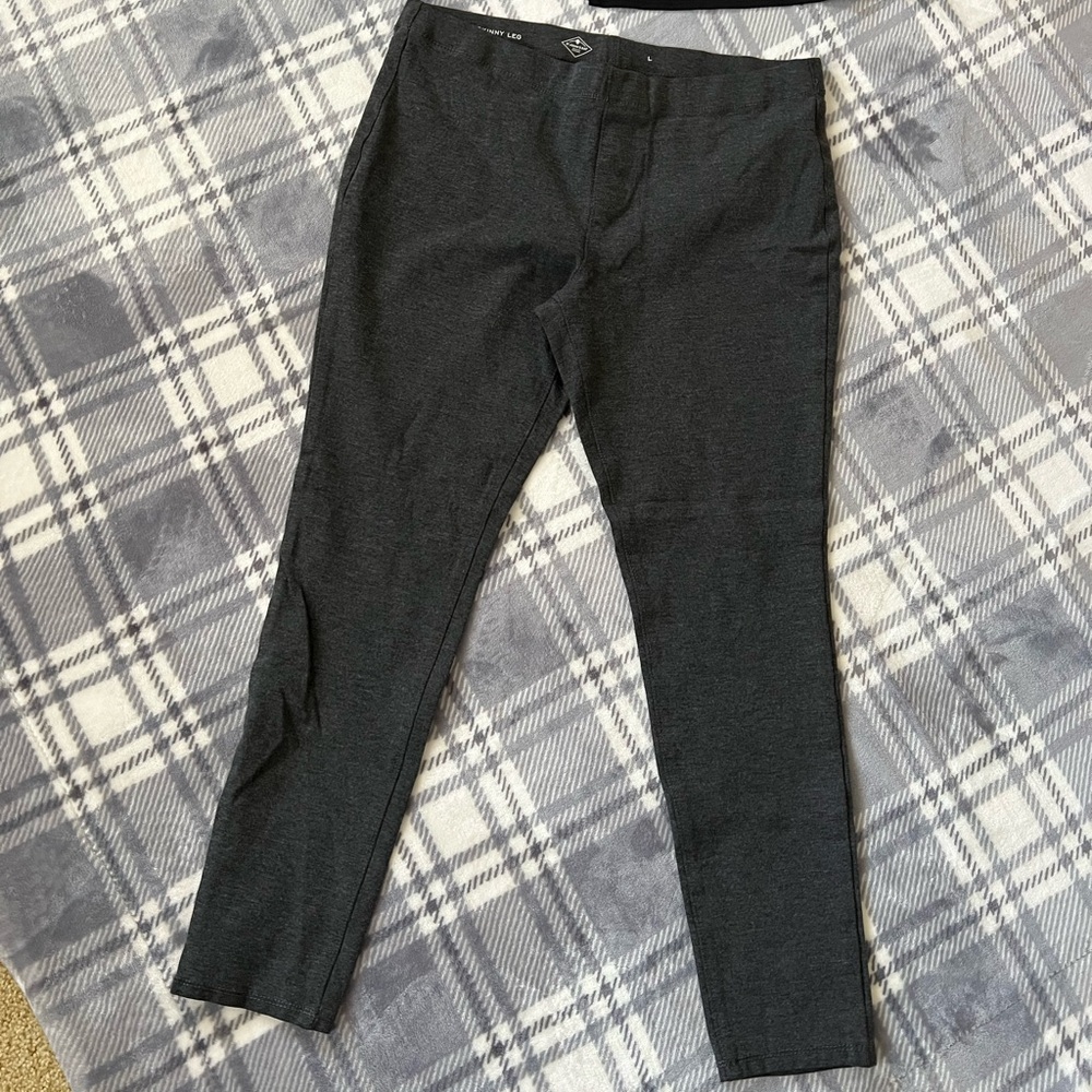 St. John's Bay Gray Leggings Comfortable and Versatile